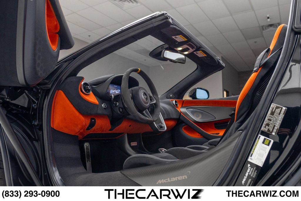 Used 2020 McLaren 600LT Spider photo 34