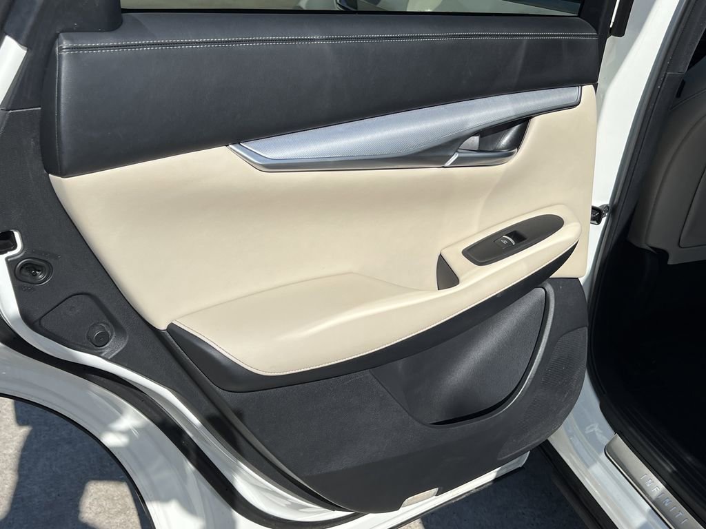 2021 INFINITI Qx50 Essential