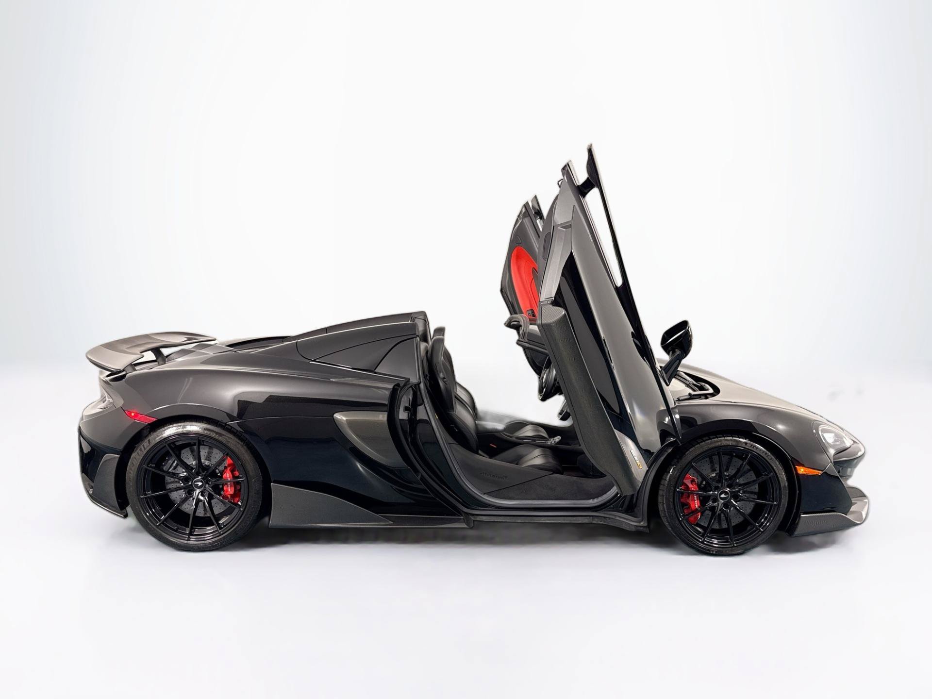 Used 2020 McLaren 600LT Spider photo 38