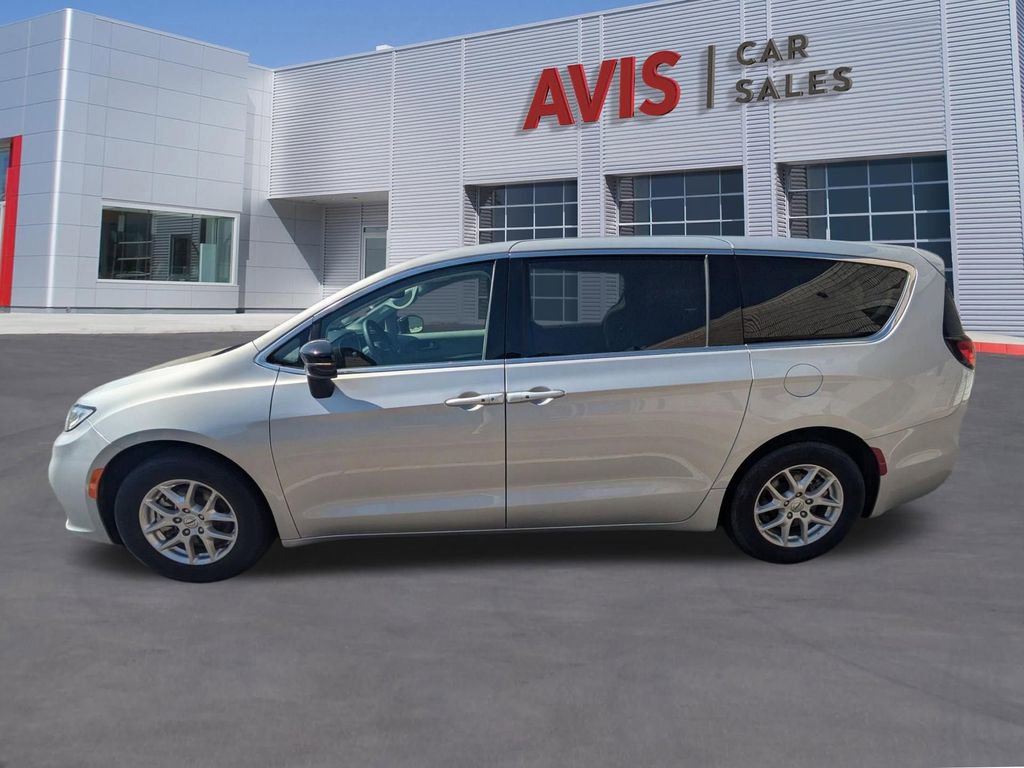 2024 Chrysler Pacifica Touring-L