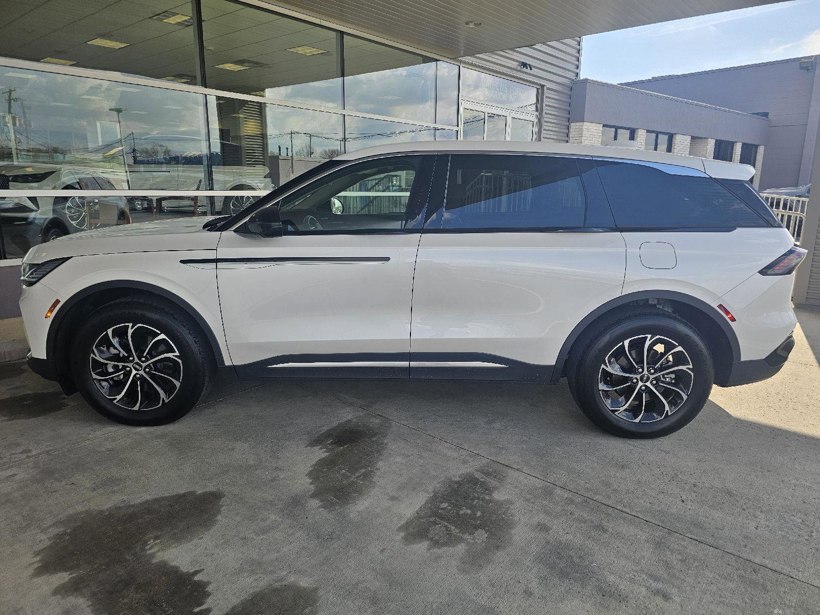 2025 Lincoln Nautilus Premier