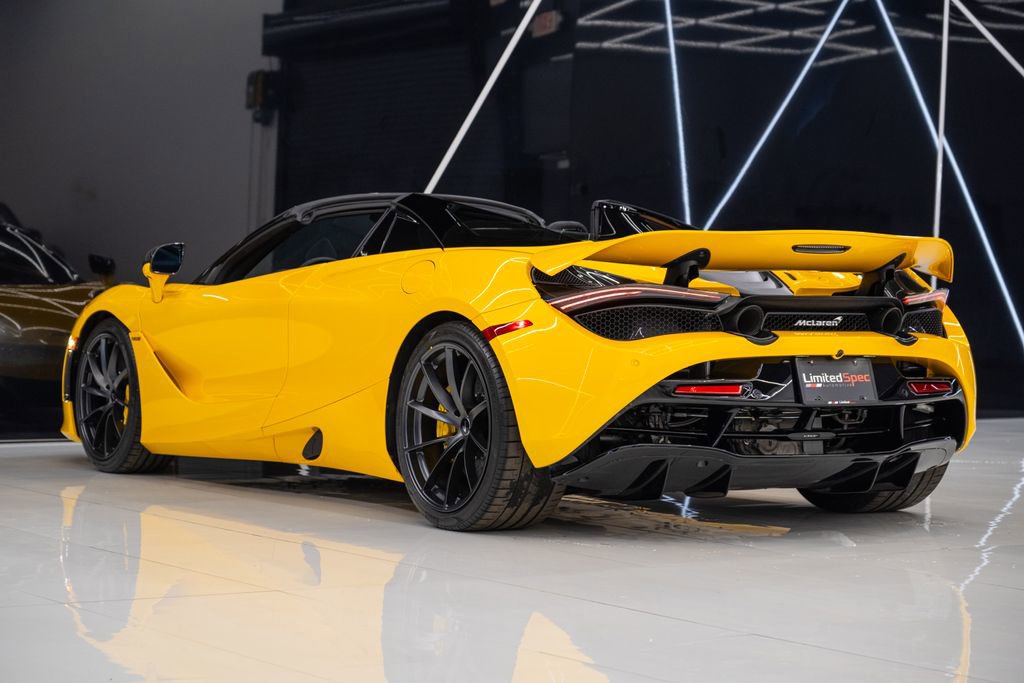 Used 2023 McLaren 720S Luxury photo 15