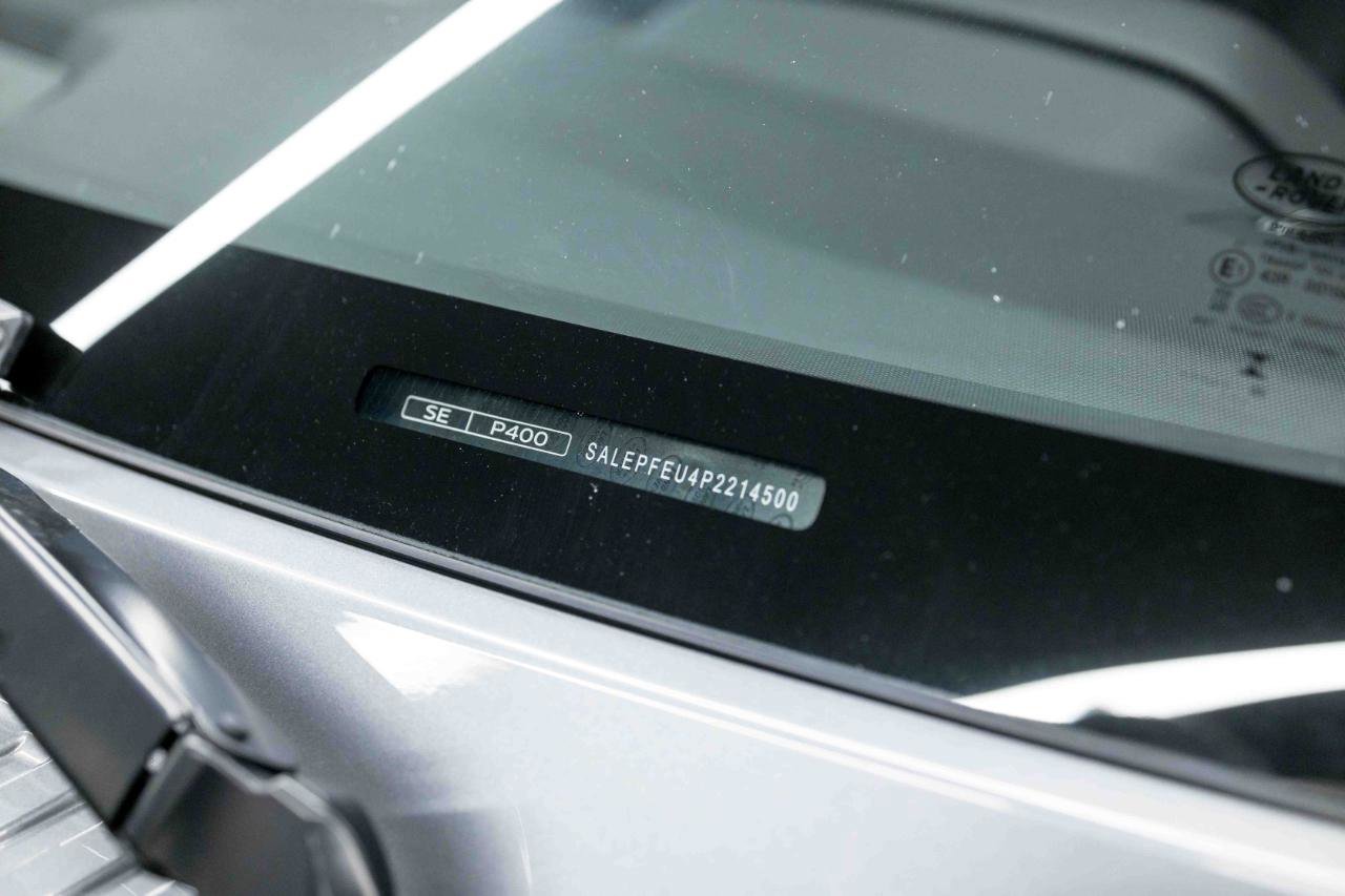 2023 Land Rover Defender 130 SE