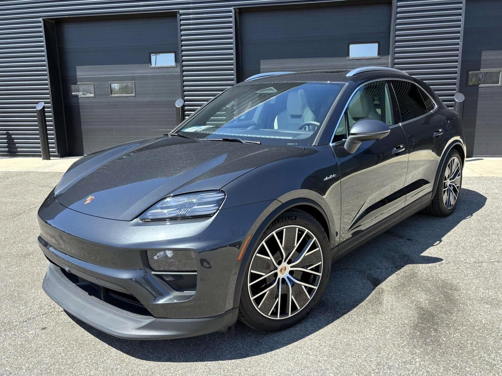 2025 Porsche Macan 4 Electric