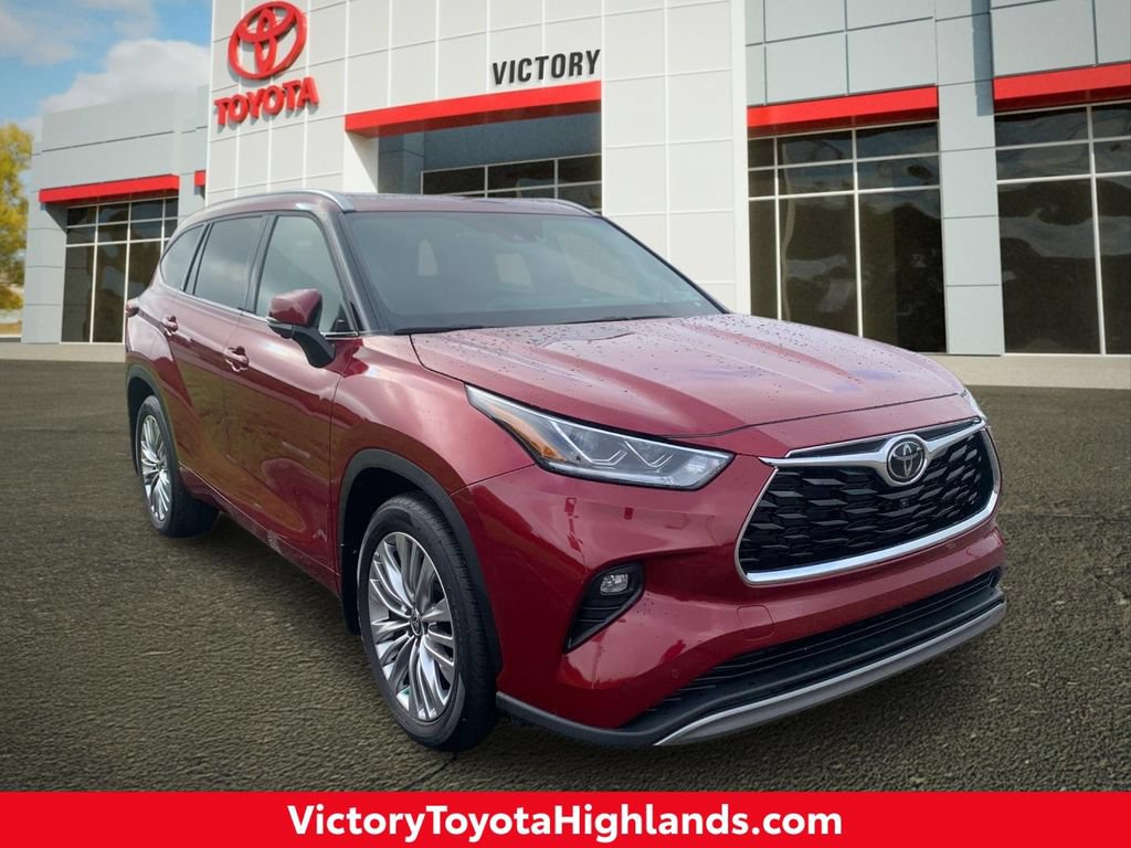 Used 2025 Toyota Highlander Platinum