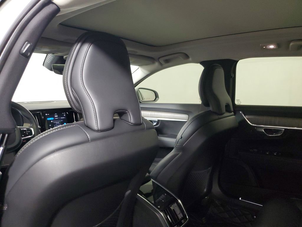 2022 Volvo S90 B6 Inscription