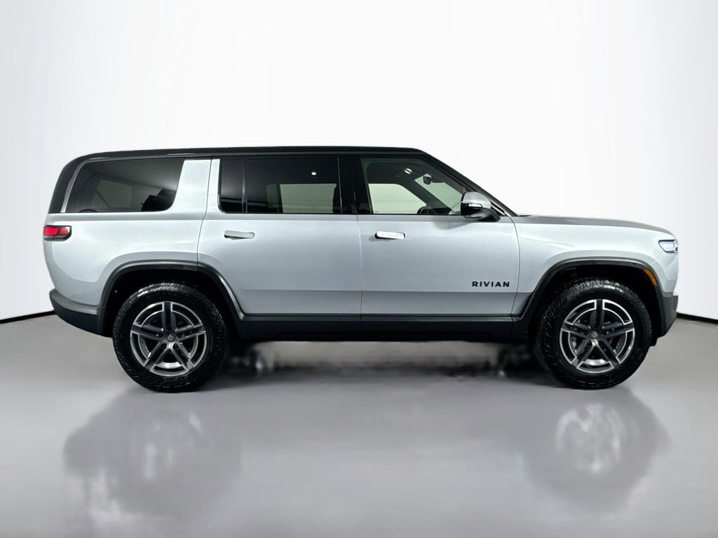 2025 Rivian R1S Adventure