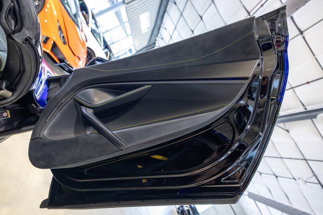 Used 2021 McLaren 720S Performance photo 28