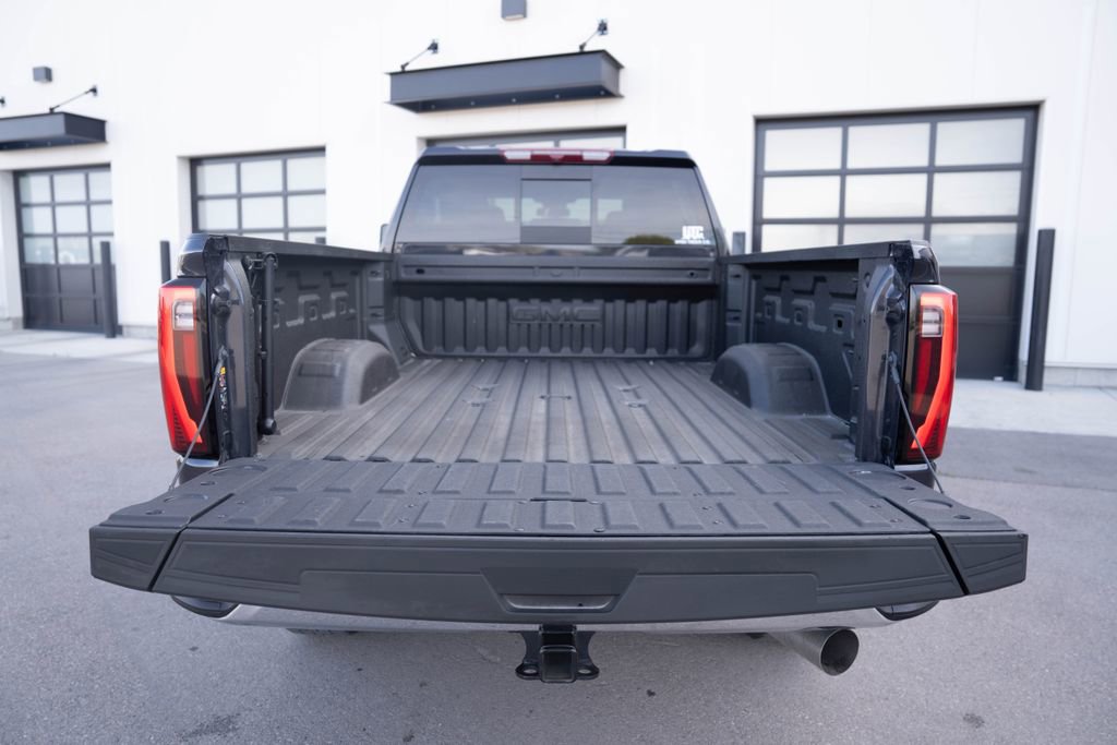 2025 GMC Sierra 3500 SLT