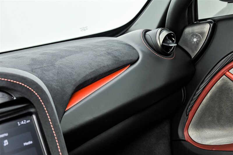 Used 2018 McLaren 720S photo 32
