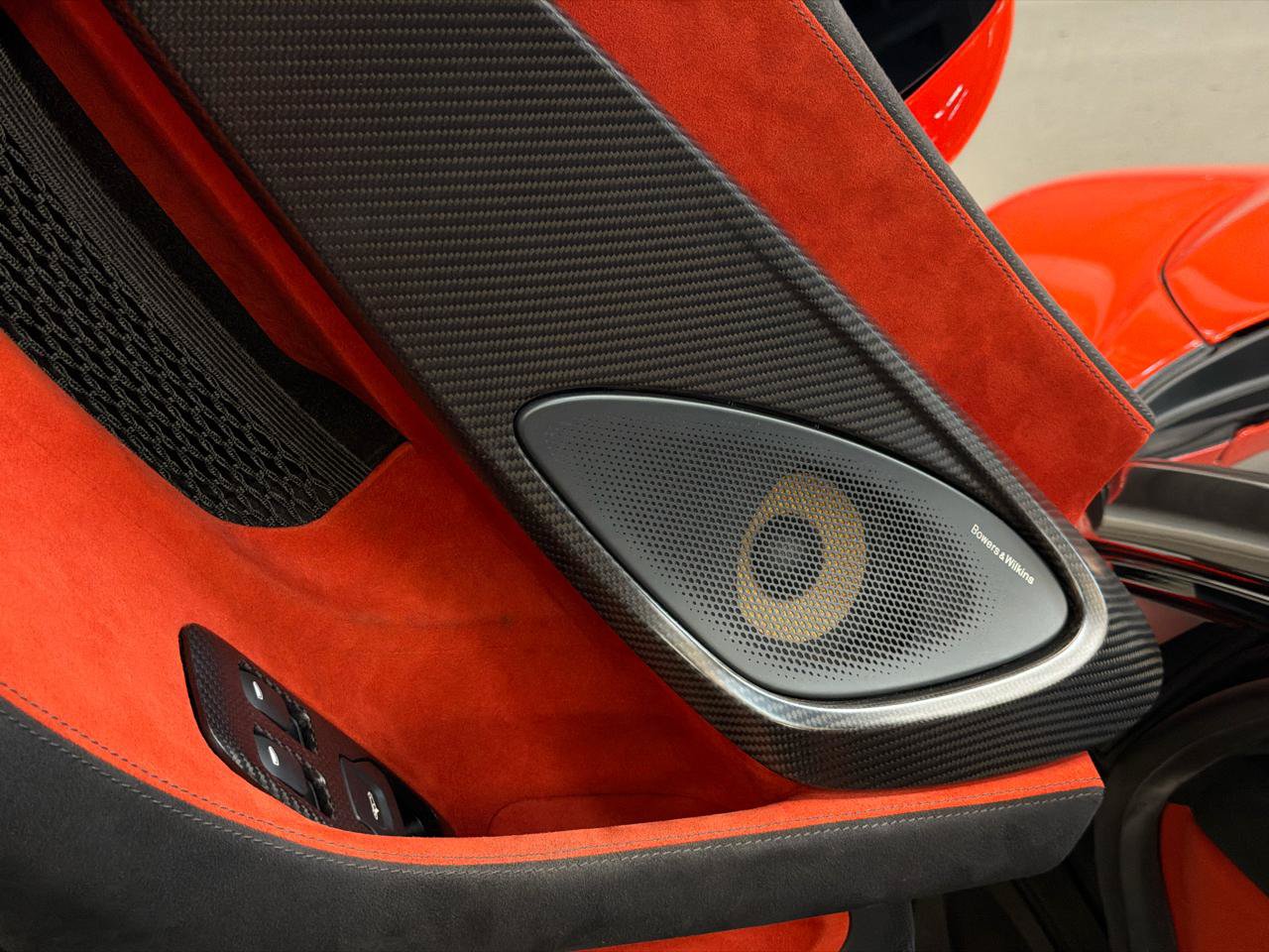 Used 2020 McLaren 600LT Spider photo 19