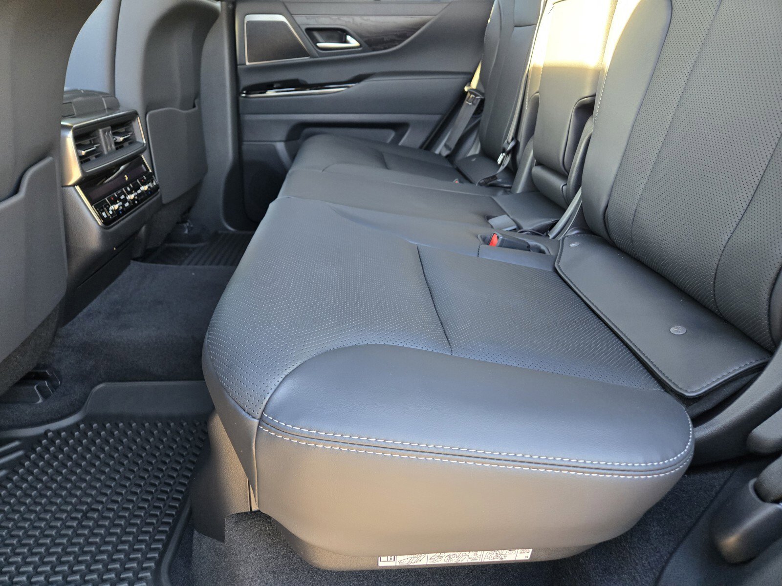 2026 Lexus LX 600 4WD w/ Luxury Package