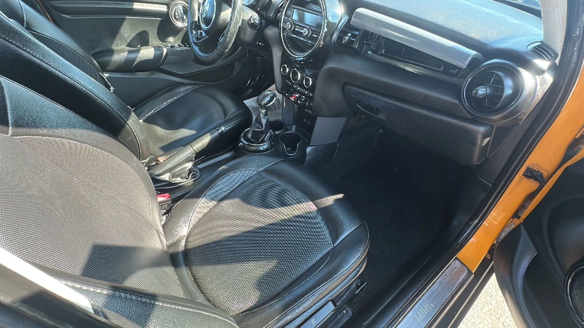 2015 MINI Cooper 4-Door Hardtop