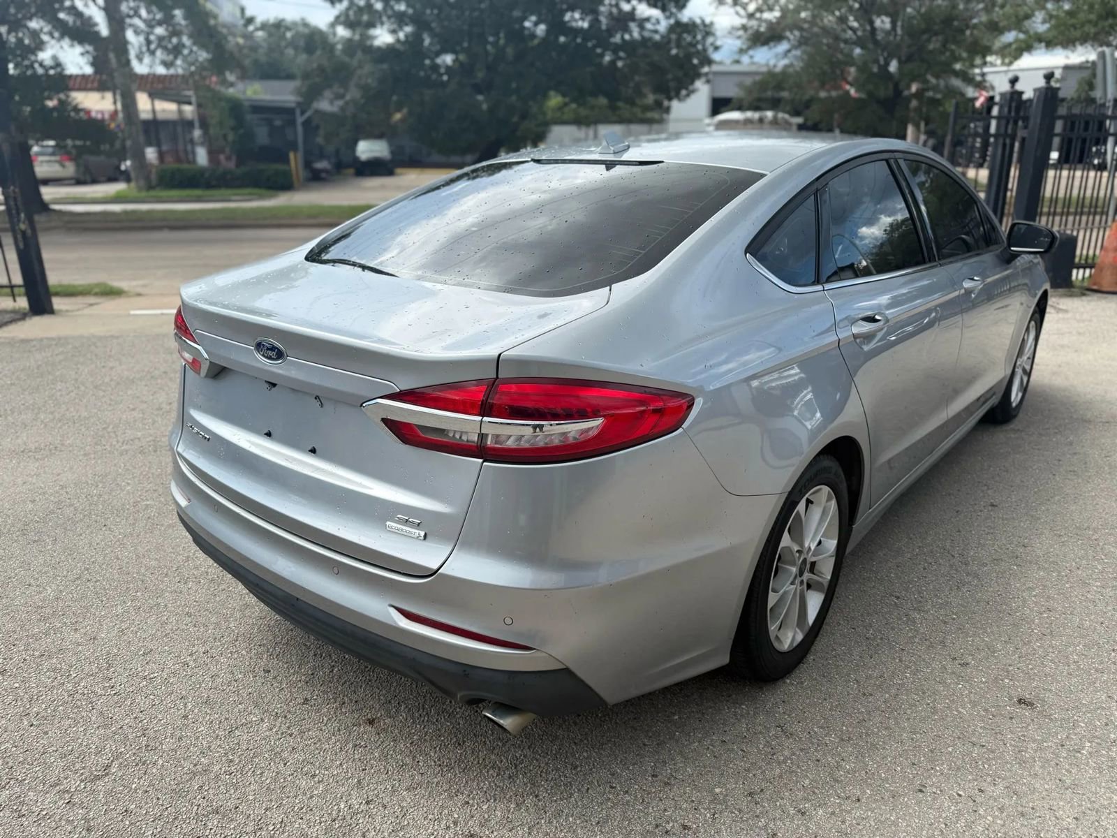 2020 Ford Fusion SE