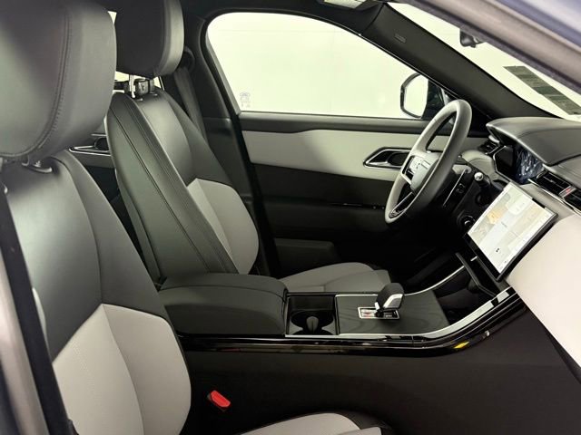 2026 Land Rover Range Rover Velar Dynamic SE