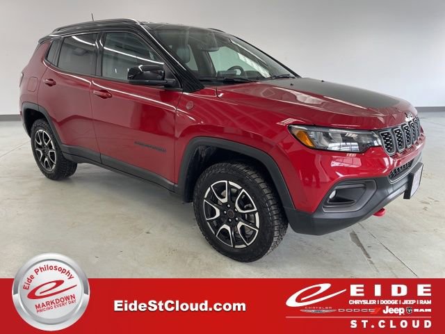 Used 2025 Jeep Compass Trailhawk