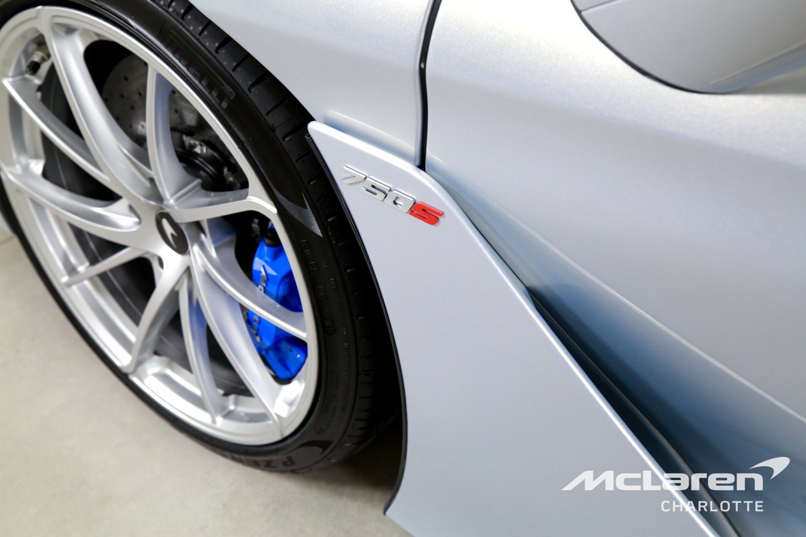 Used 2026 McLaren 750S Spider photo 33