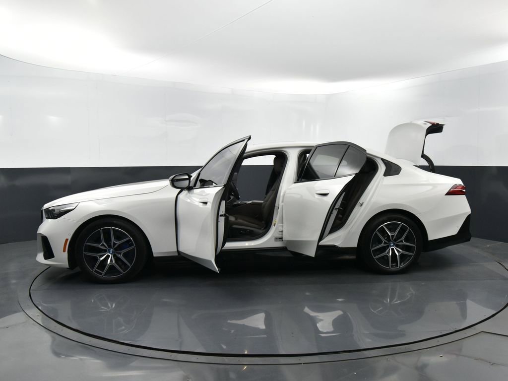 2024 BMW i5 M60