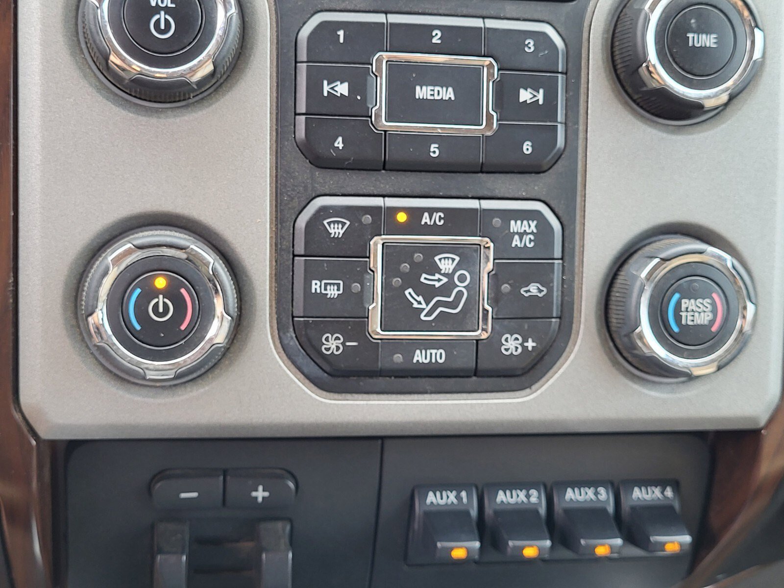 2014 Ford F350 Lariat