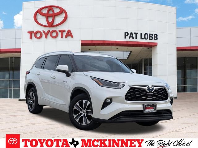 Used 2021 Toyota Highlander XLE