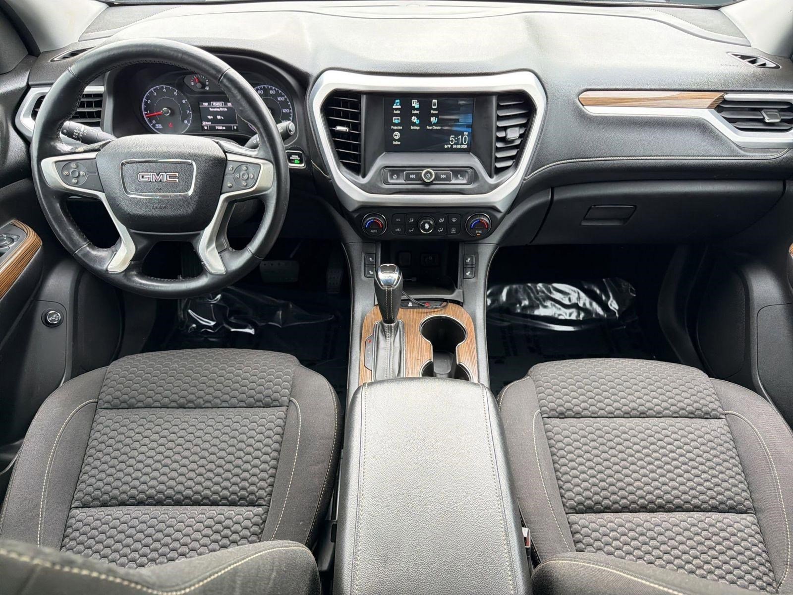 2017 GMC Acadia SLE