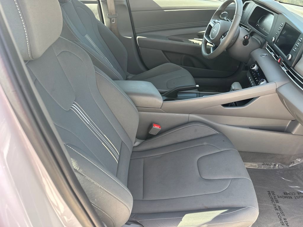 2025 Hyundai Elantra Sport