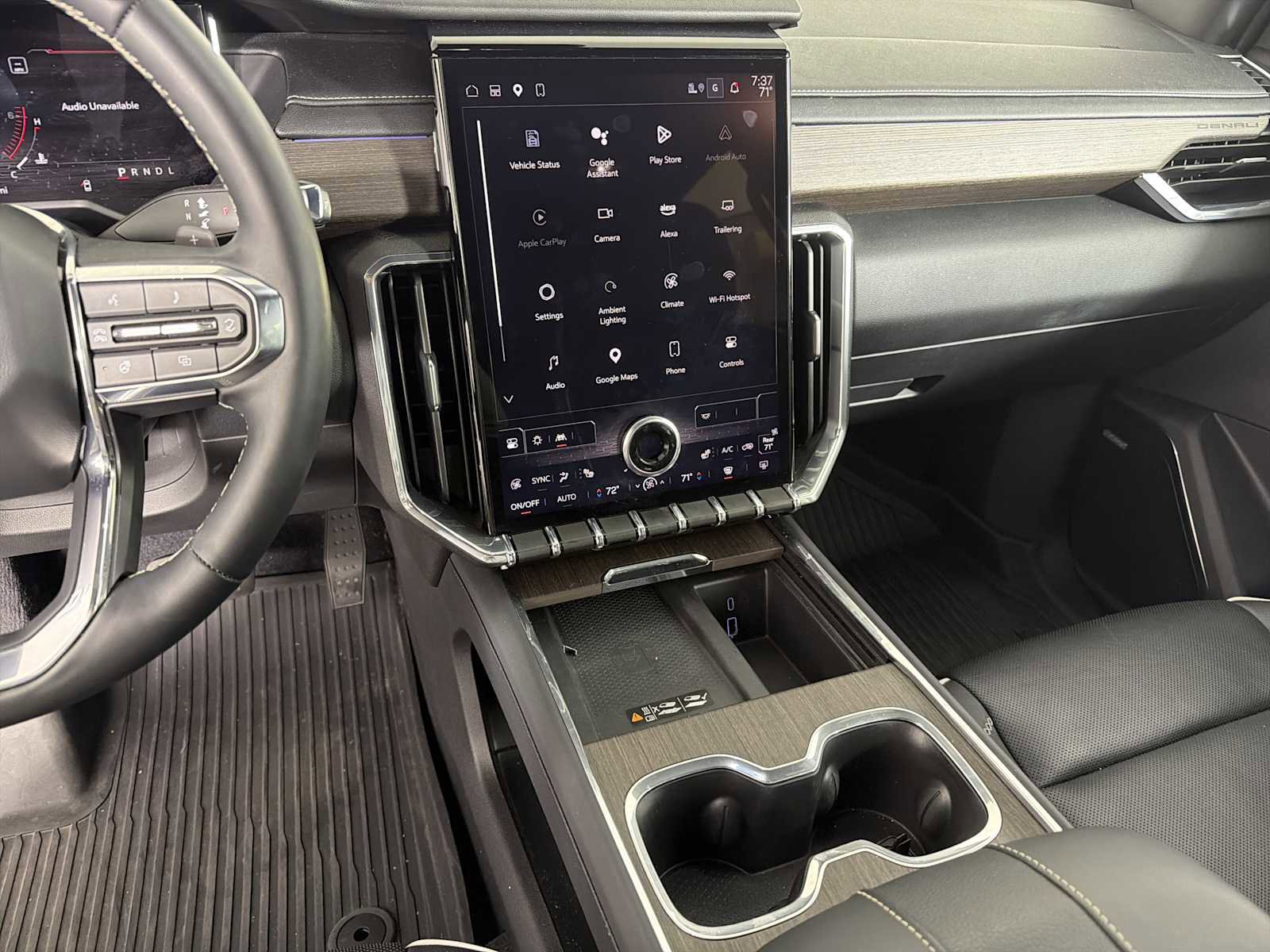 2024 GMC Acadia Denali