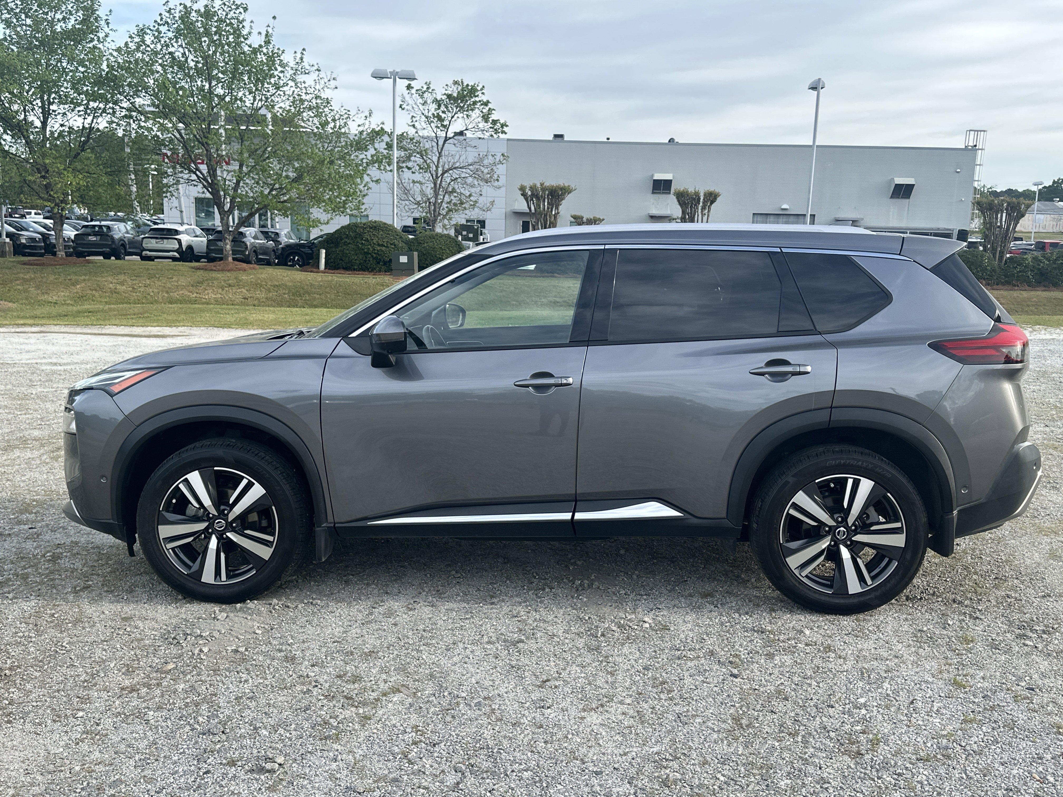 2021 Nissan Rogue Platinum