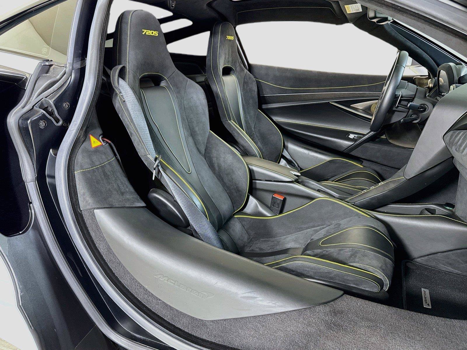 Used 2018 McLaren 720S Performance photo 20