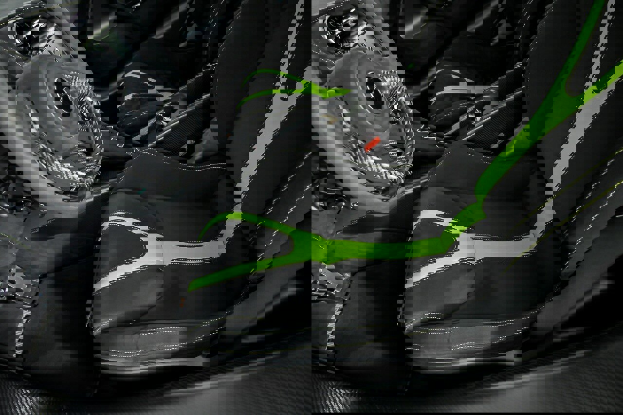 Used 2021 McLaren 765LT photo 22