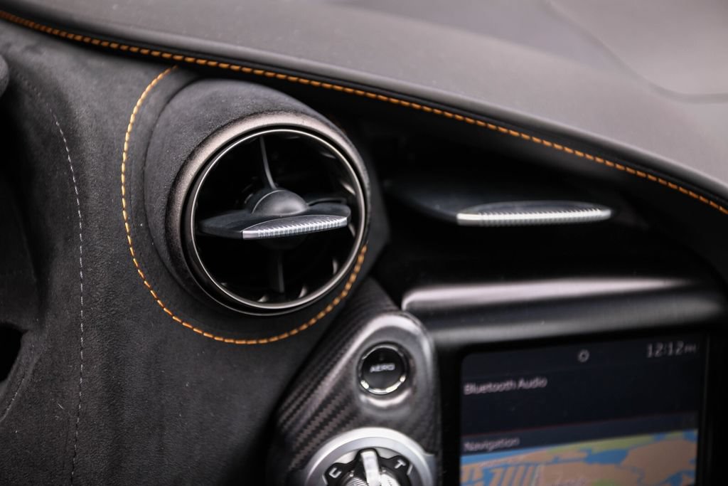 Used 2022 McLaren 720S Performance photo 28