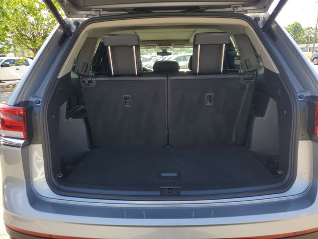 2025 Volkswagen Atlas SE