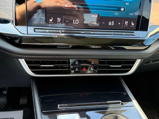 2024 Volkswagen Atlas SE