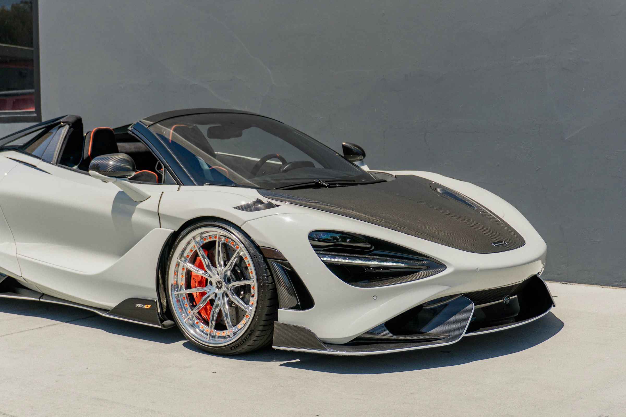 Used 2022 McLaren 765LT photo 48