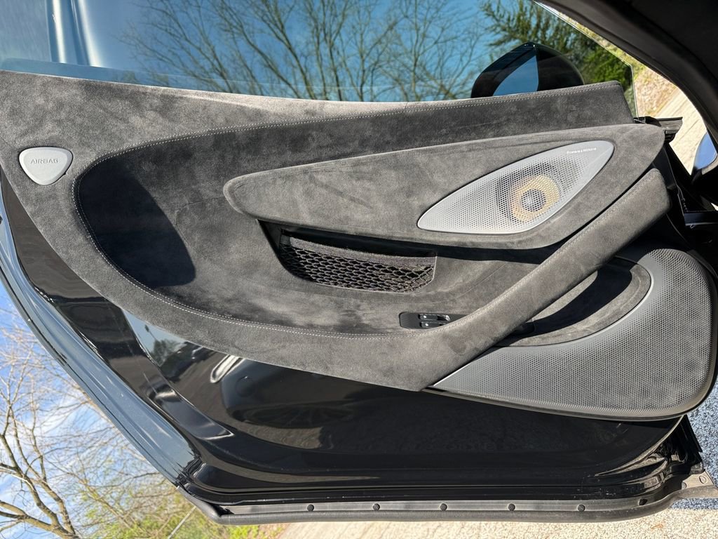 Used 2020 McLaren 600LT Spider photo 20