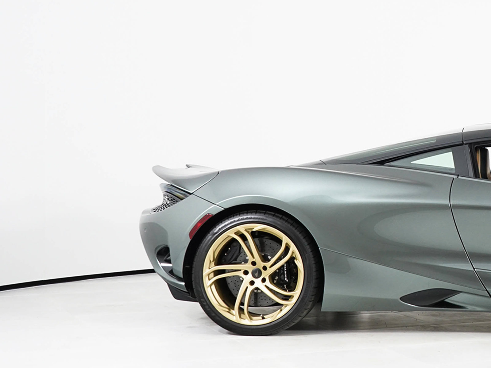 Used 2026 McLaren 750S photo 14