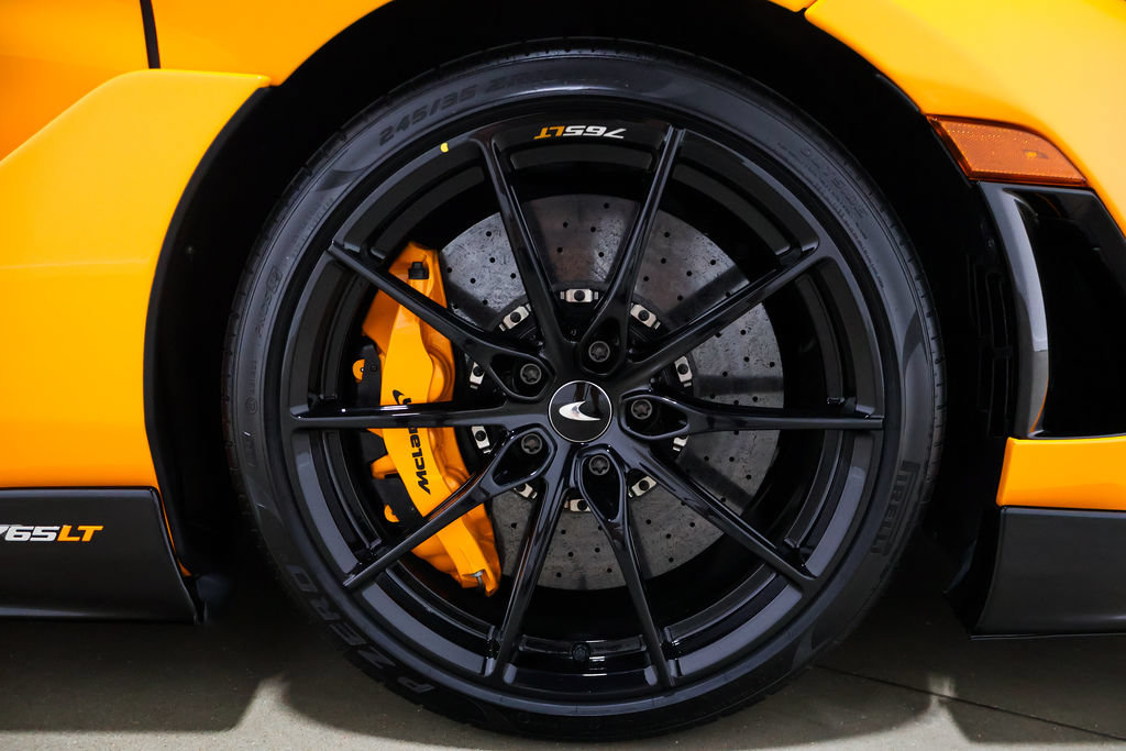 Used 2022 McLaren 765LT photo 40