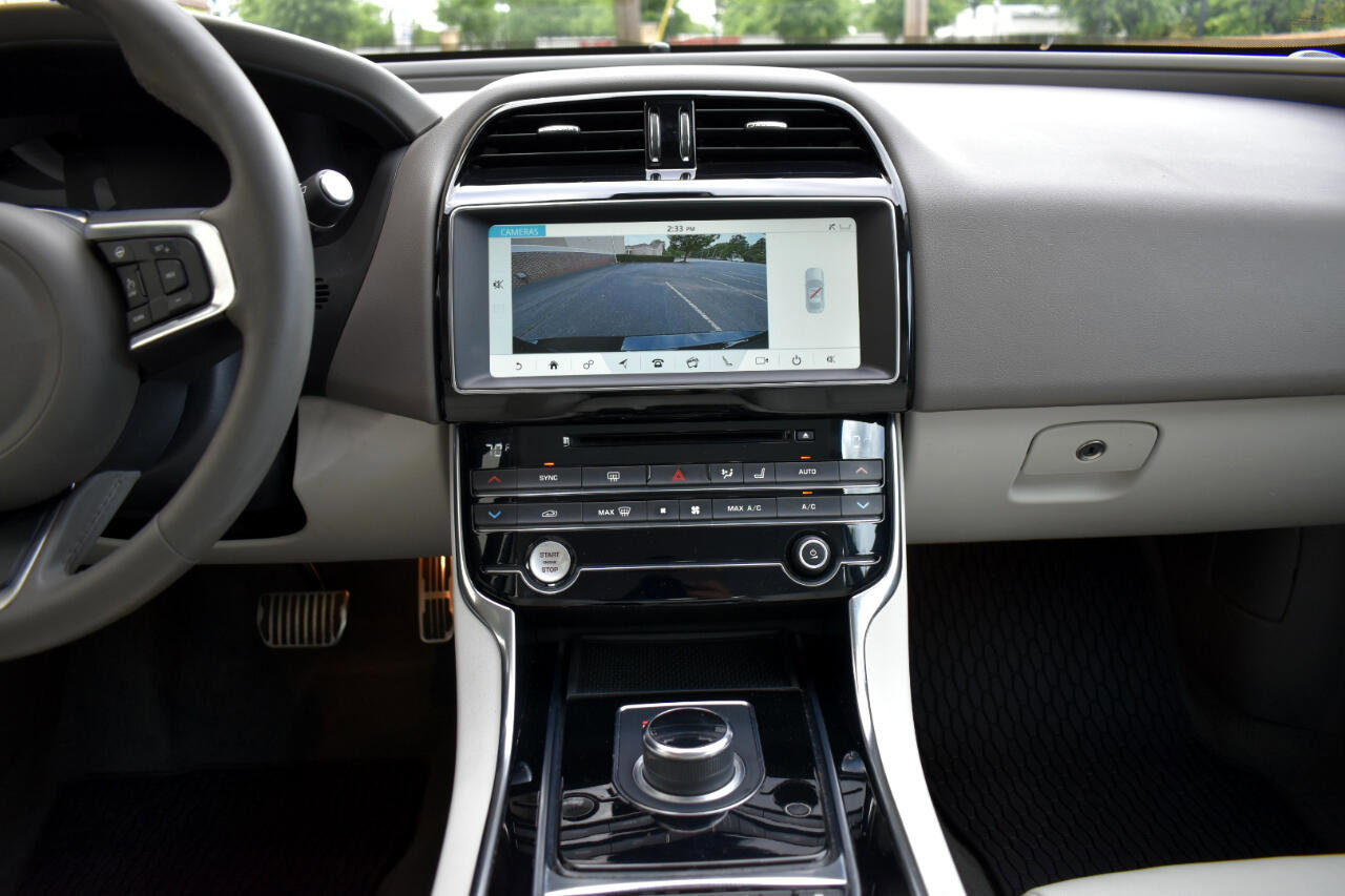 2019 Jaguar XE Prestige