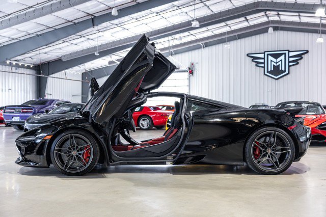 Used 2018 McLaren 720S Performance photo 3