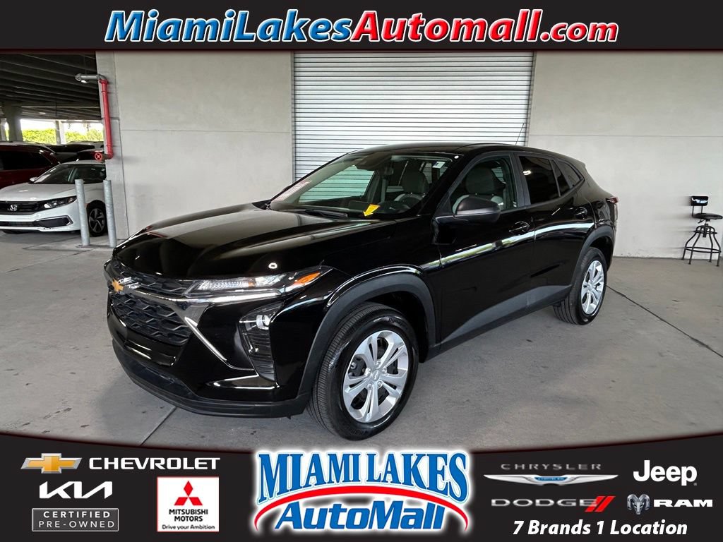 Used 2025 Chevrolet Trax LS