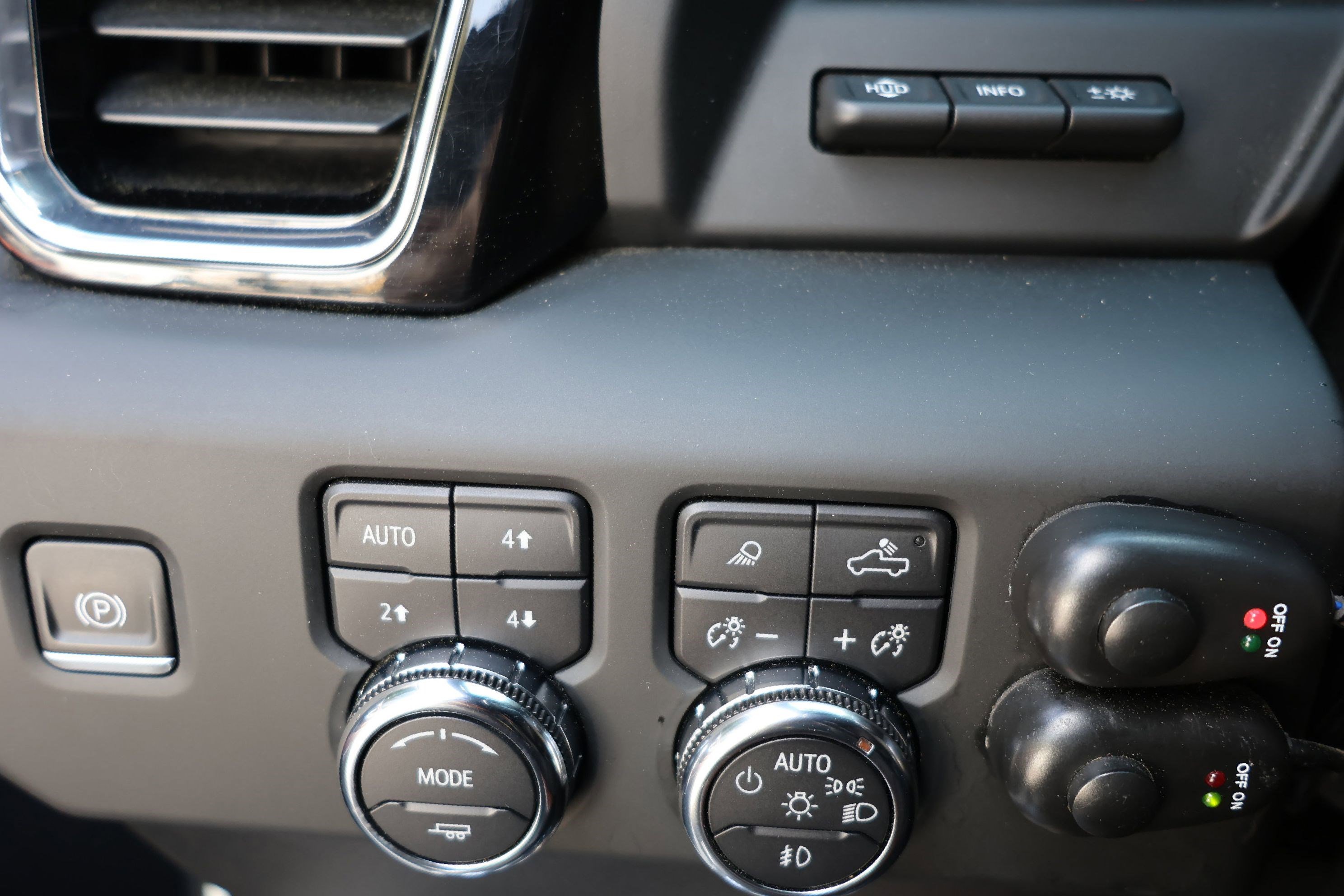 2024 GMC Sierra 2500 Denali Ultimate