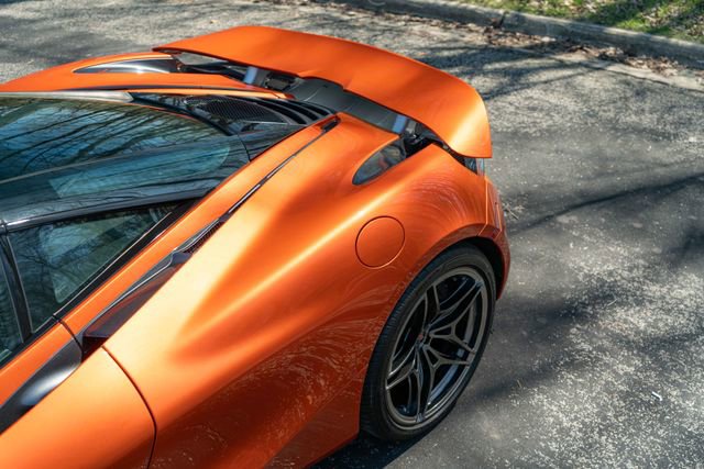 Used 2018 McLaren 720S photo 29