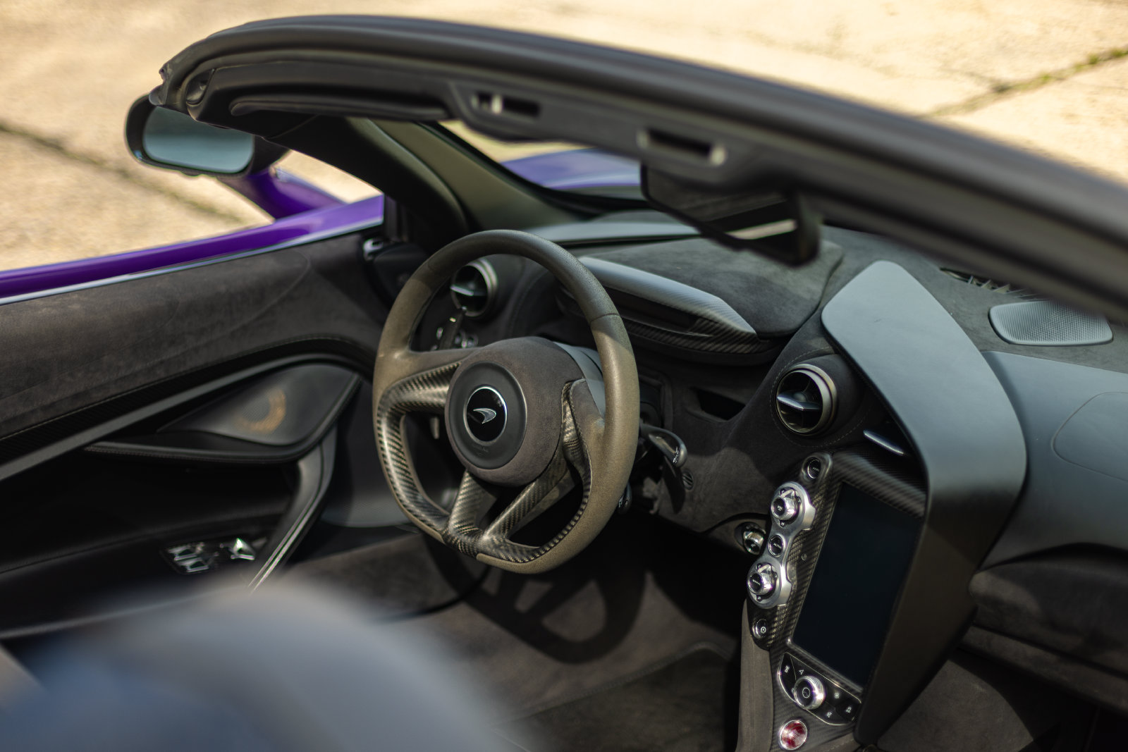Used 2020 McLaren 720S Performance photo 17
