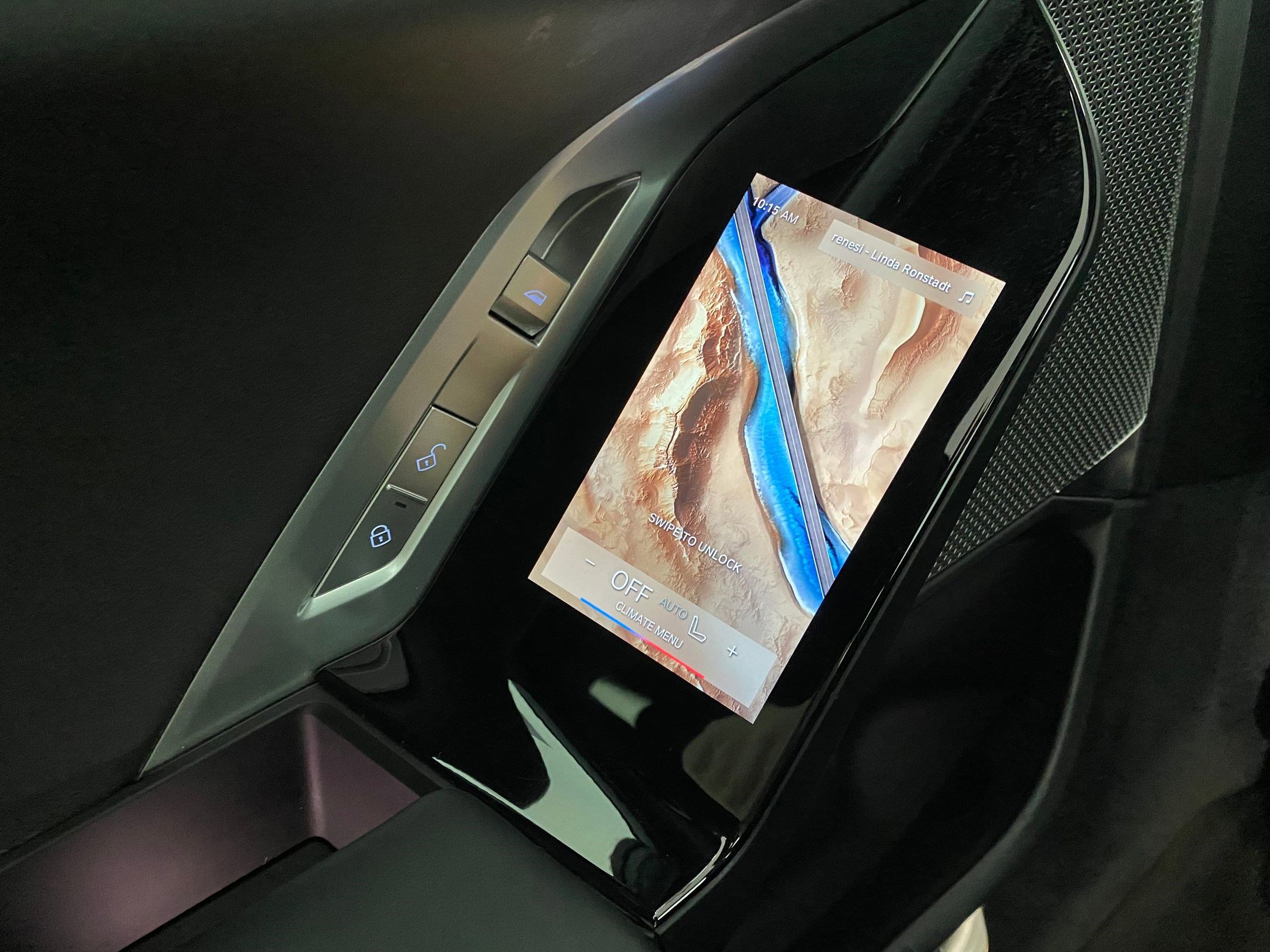 2024 BMW 750e xDrive