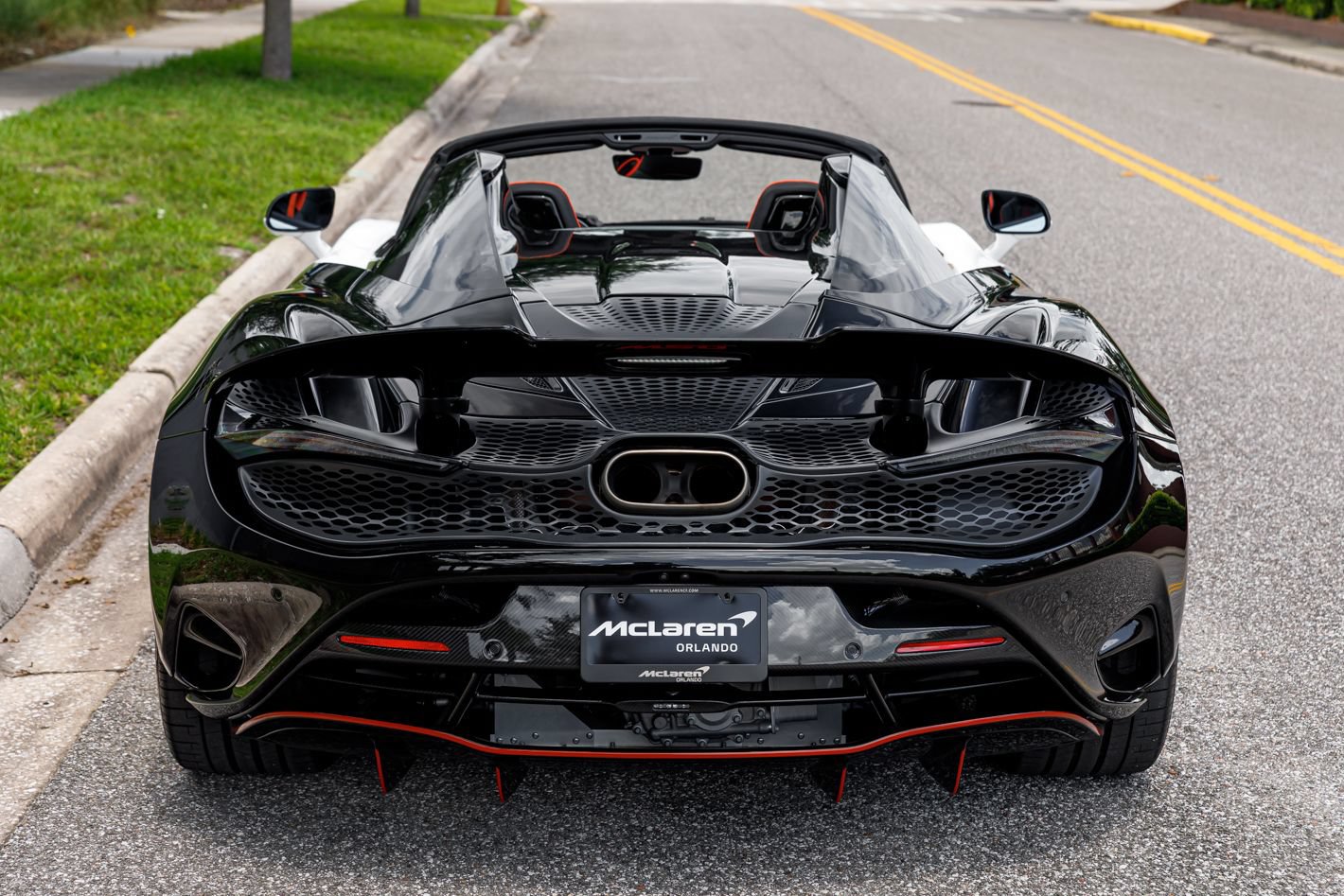 Used 2024 McLaren 750S Spider photo 12