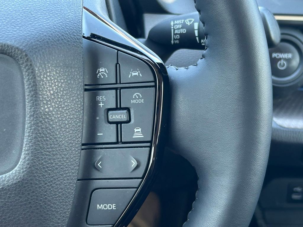 2025 Toyota Prius XLE