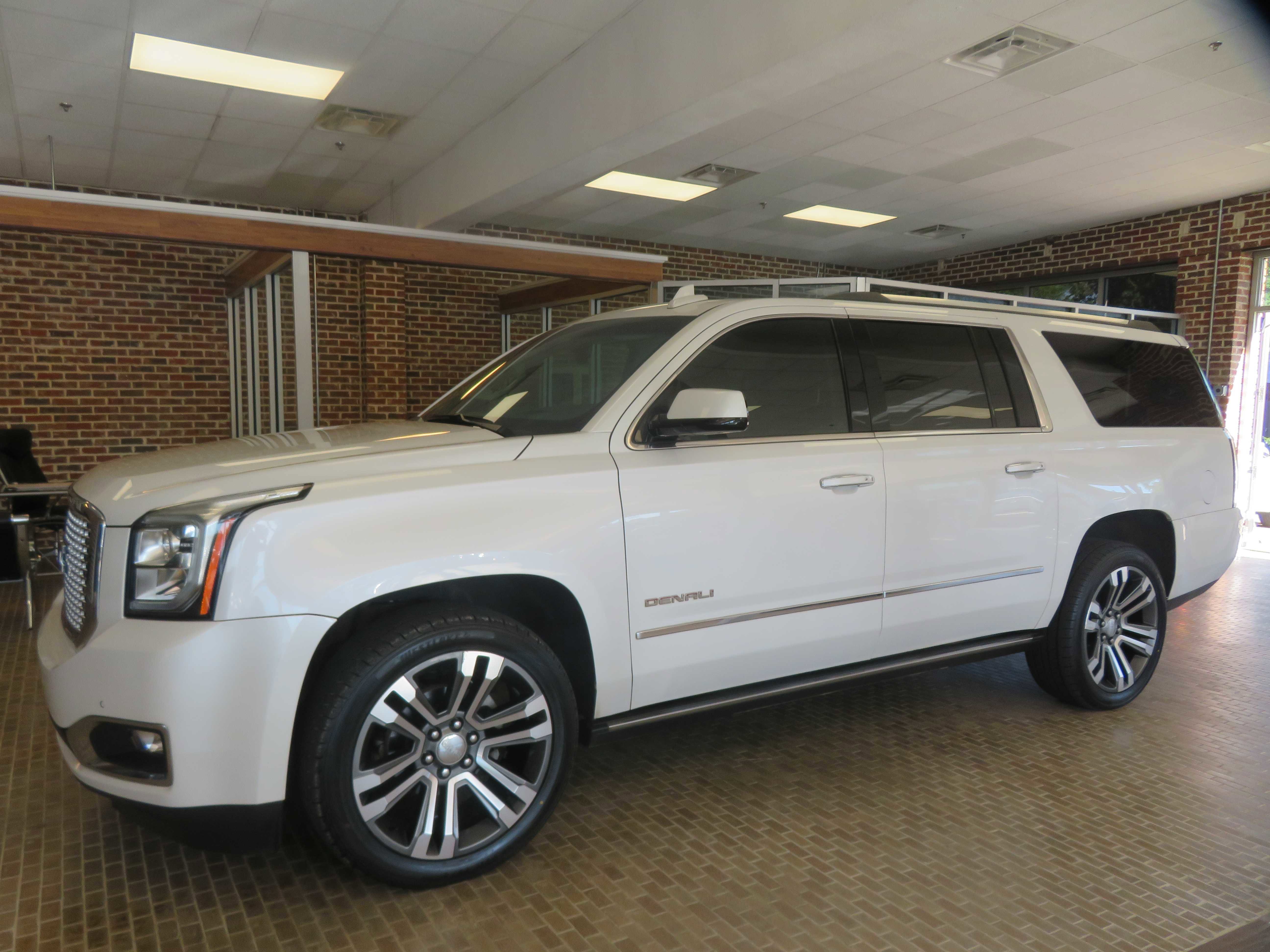 2017 GMC Yukon XL Denali