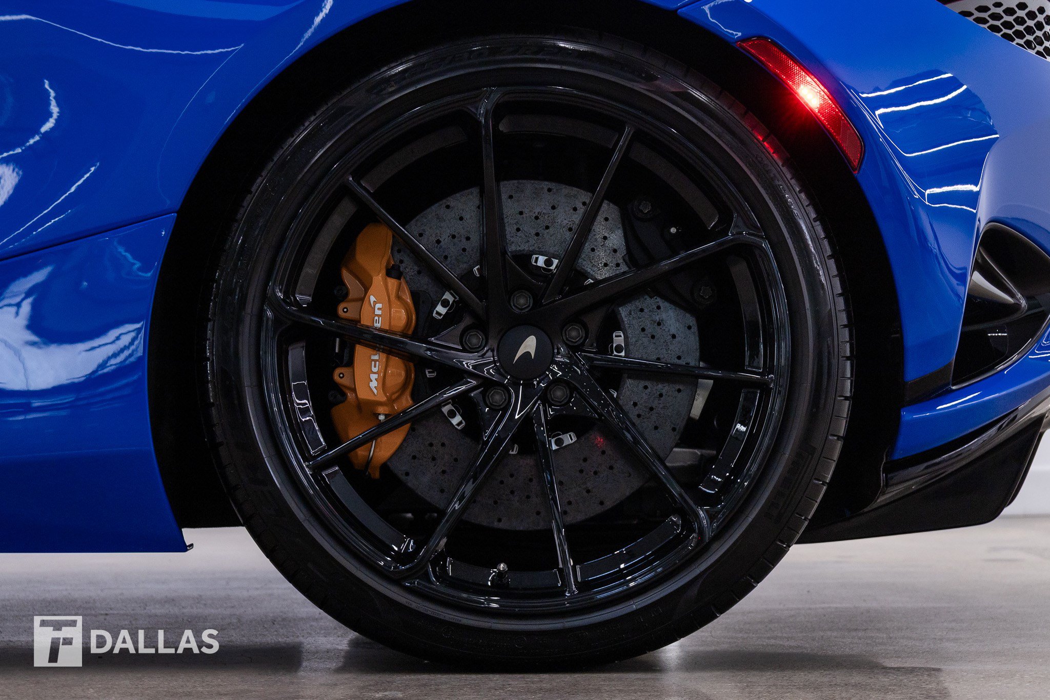 Used 2027 McLaren 750S Spider photo 7
