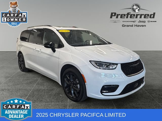 Used 2025 Chrysler Pacifica Limited