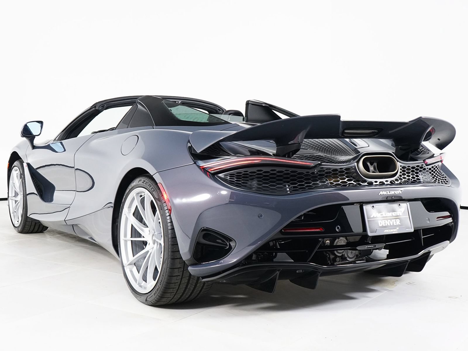 Used 2026 McLaren 750S Spider photo 19